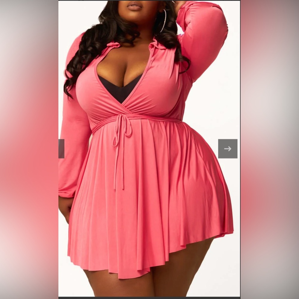 Pink mini doll dress. 5x. Form Xpluswear. Ties in the back.